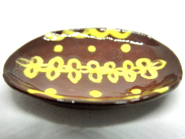 Miniature Pennsylvania slipware oblong dish - interlaced loops