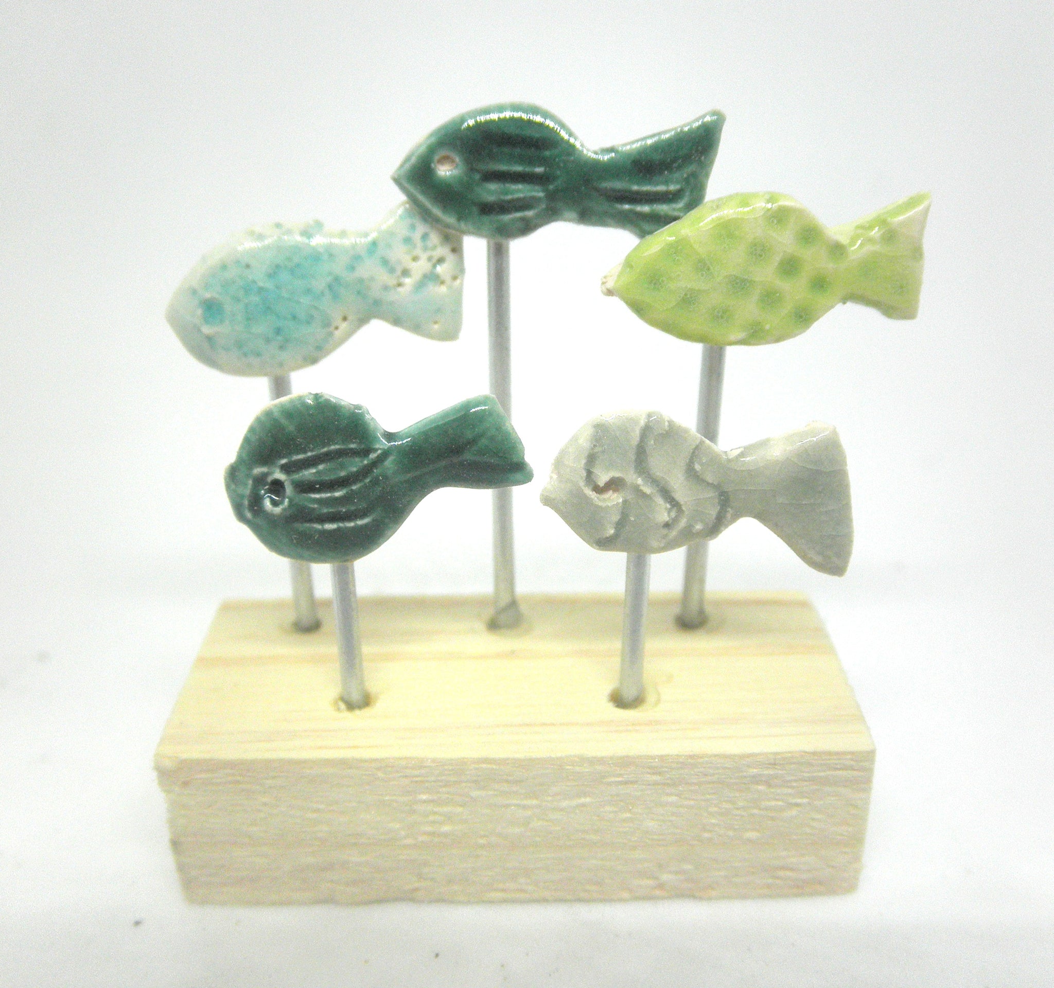 Miniature beach decor fish sculpture green - B