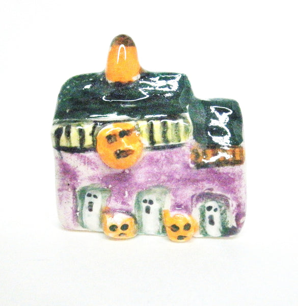 Miniature Ceramic Halloween haunted house #1