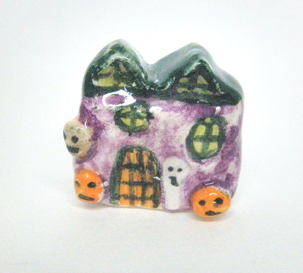 Miniature Ceramic Halloween haunted house #4
