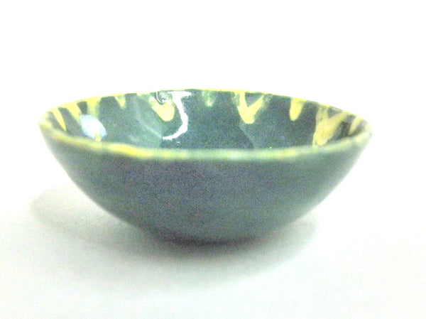 Vessel sink 1/12th green and yellow