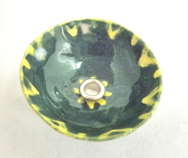 Vessel sink 1/12th green and yellow