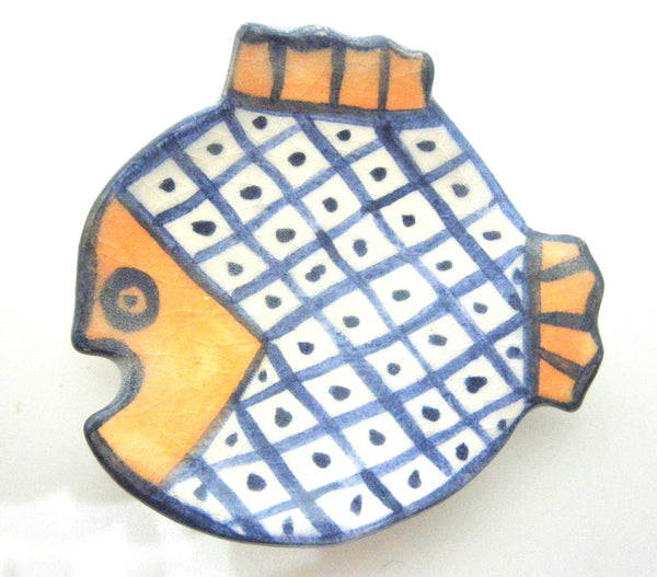 Miniature round fish serving dish