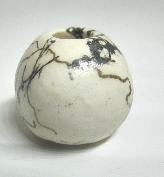 Miniature ceramic small vase with hair decoration - H