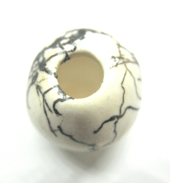 Miniature ceramic small vase with hair decoration - H