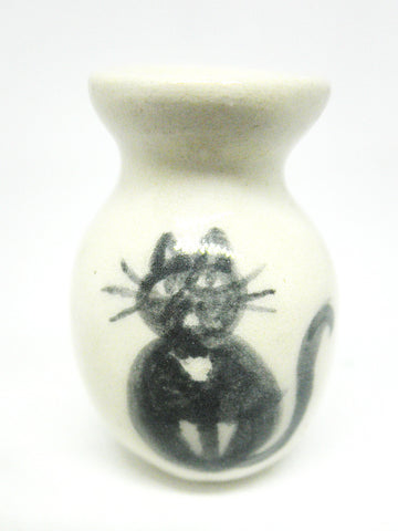 Dollhouse Miniature white vase with sitting cat
