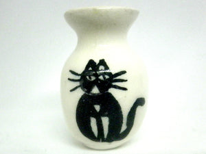 Dollhouse Miniature white vase with sitting cat
