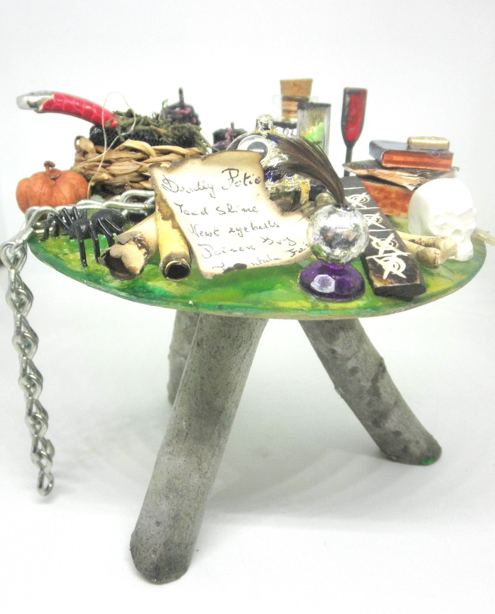 Miniature Halloween witch table #2