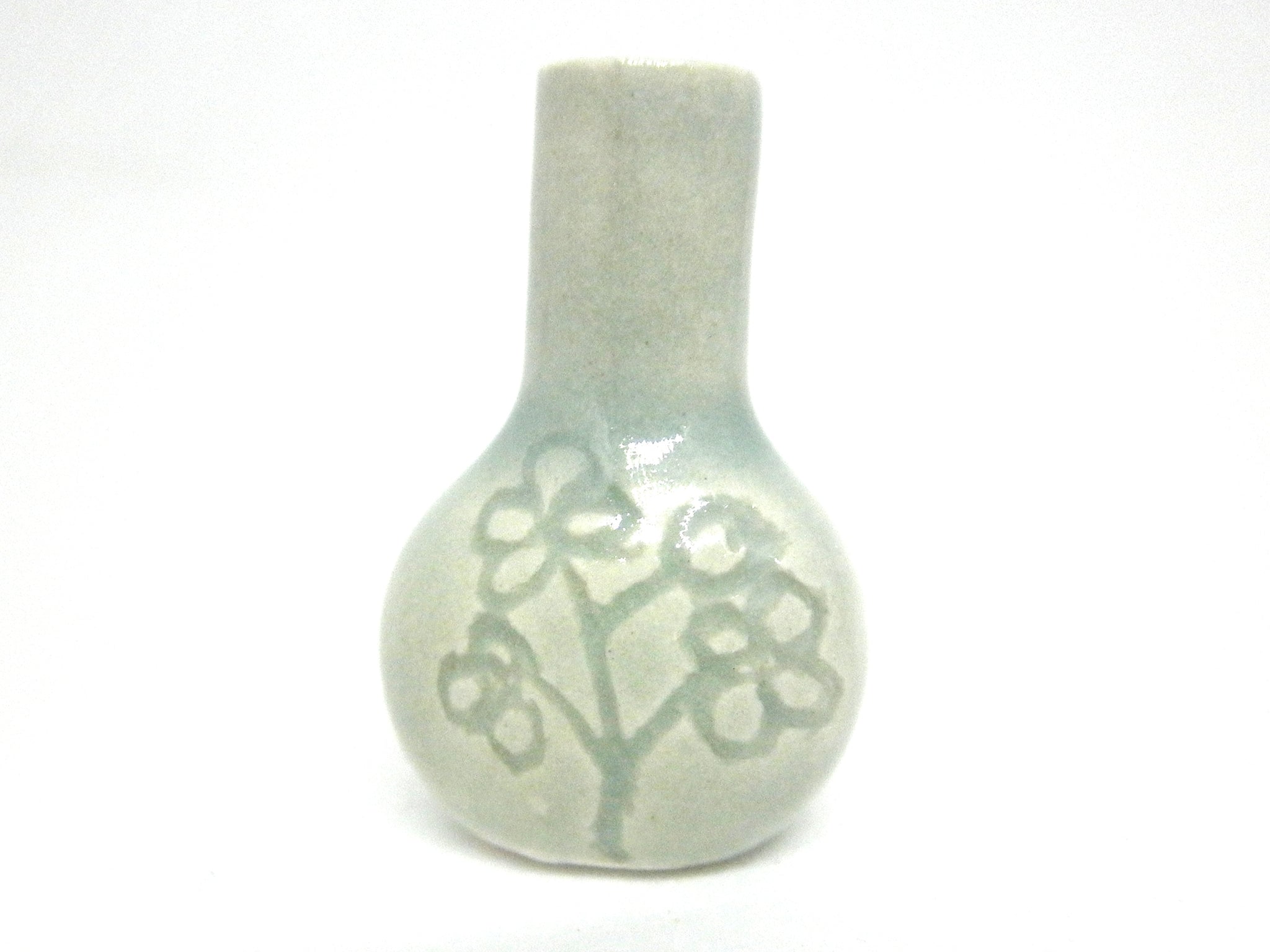 Dollhouse Miniature round vase carved celadon
