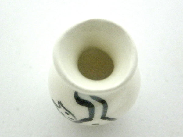Dollhouse Miniature white vase with cat silhouette