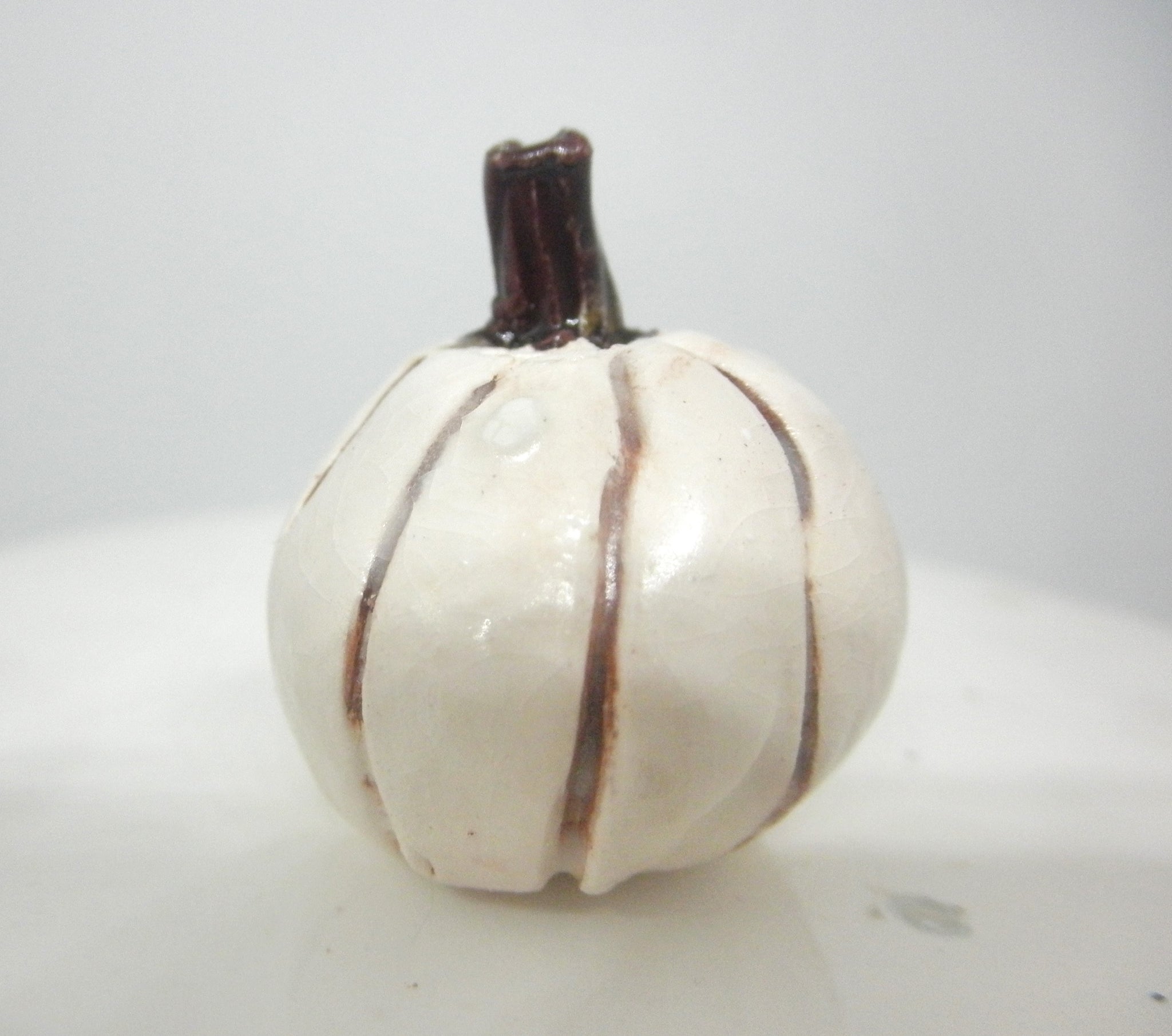 Halloween Ceramic Pumpkin White 1/12th mini