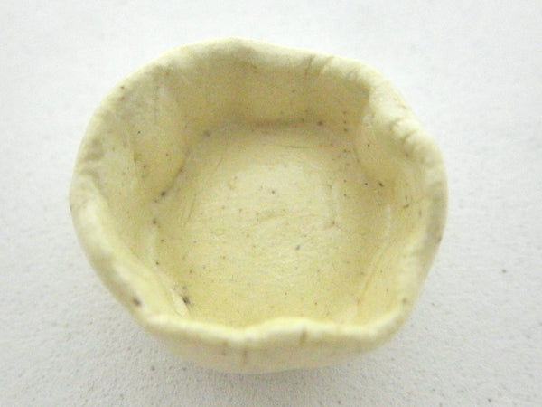 Miniature ceramic shallow planter - speckled beige