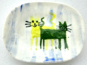 Miniature ceramic plate with yellow and green cats