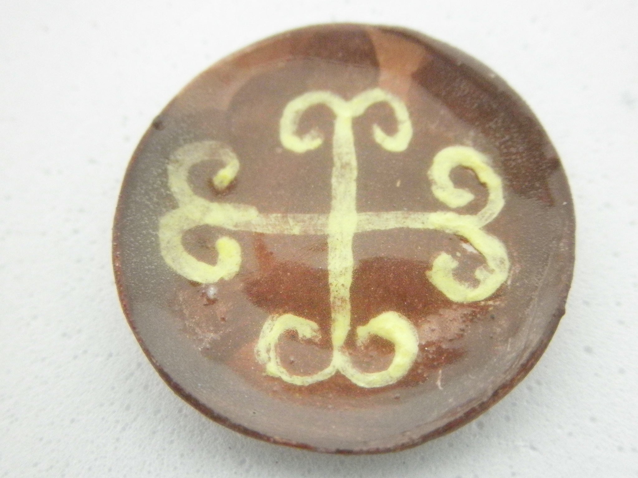 Miniature Pennsylvania slipware plate - cross