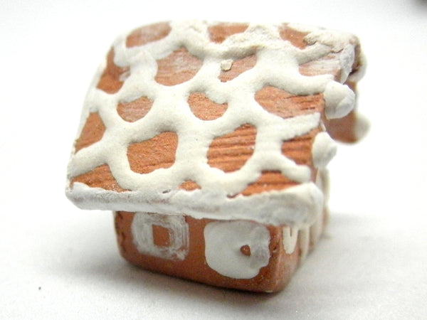 Miniature Gingerbread house - b
